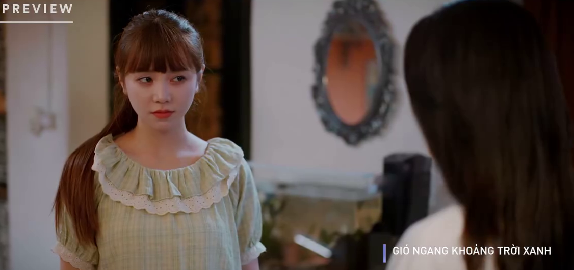 Lam tò mò về chuyện tình cảm của Ngân.