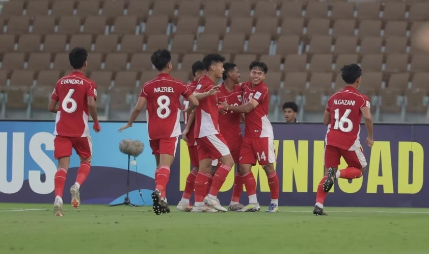Indonesia-celebrate-a-goal-against-Yemen-at-the-AFC-U17-Asian-Cup