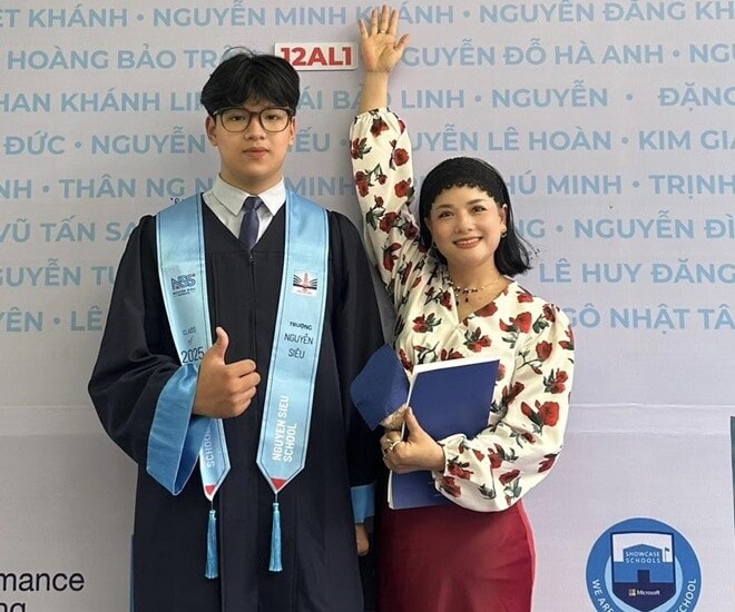 NSND Thu Quế tự hào khi con trai thi đỗ vào trường Đại học Luật Hà Nội.
