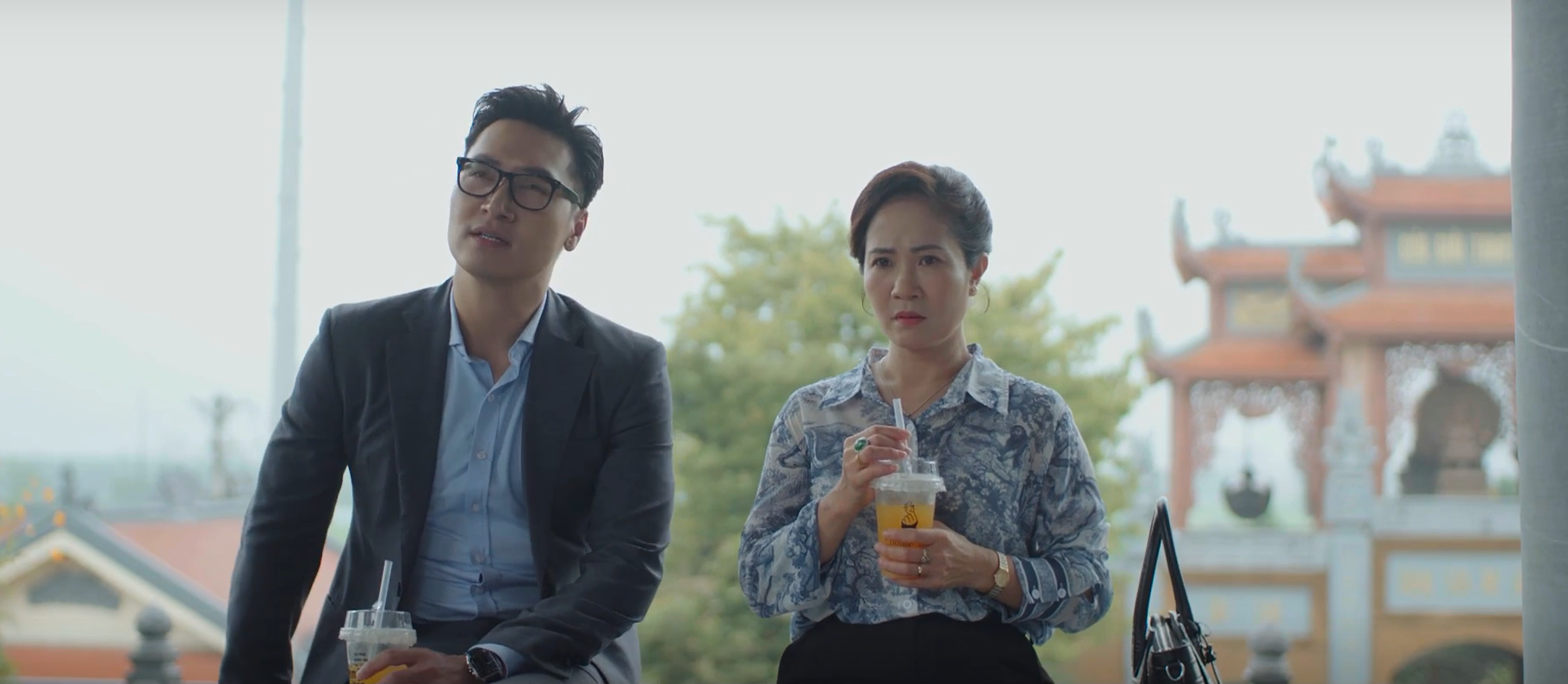 Lằn ranh - Tập 4: Ông Sách khó xử vì sếp cũ nhờ vả