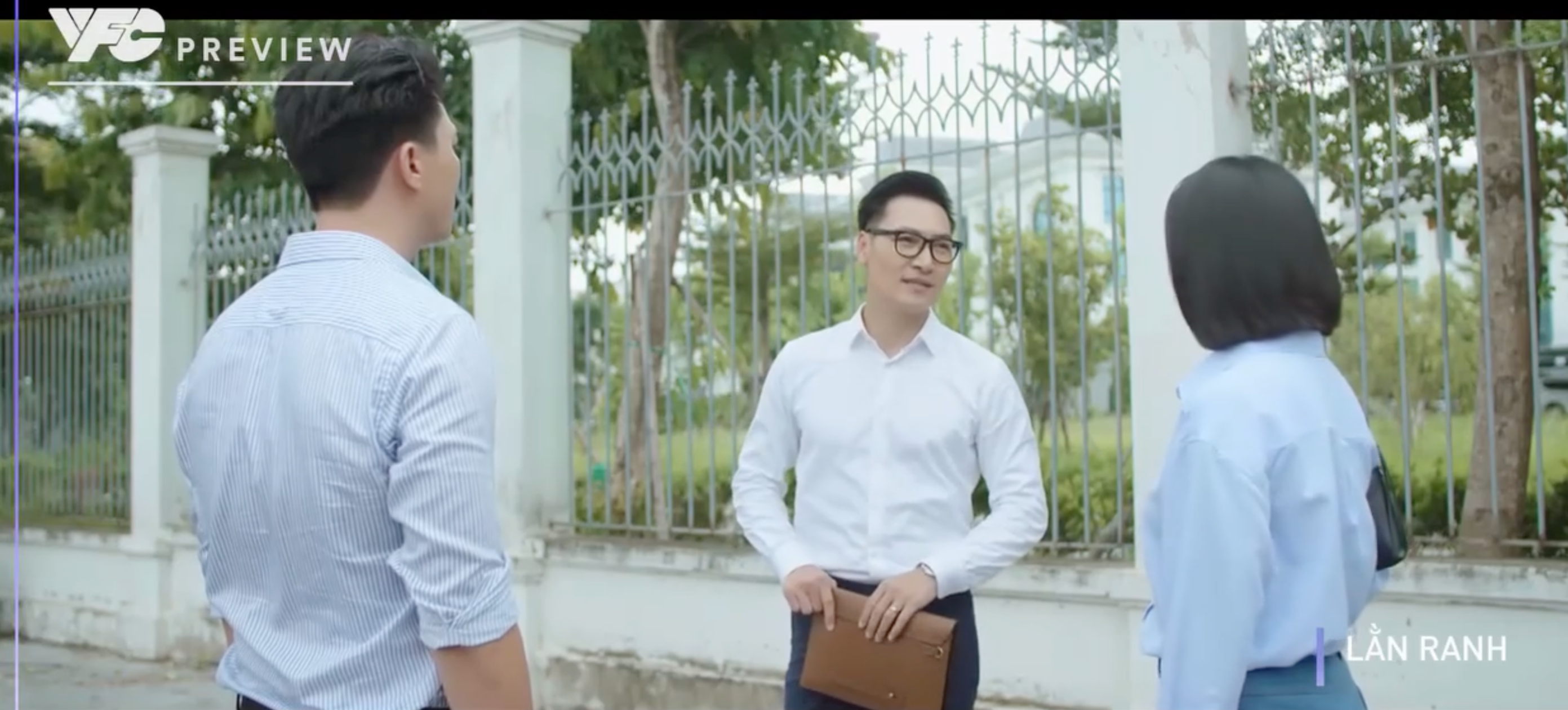 Lằn ranh - Tập 6: Ông Sách dần bị gạt ra ngoài, ông Thủy cảnh giác với Triển - Ảnh 2.