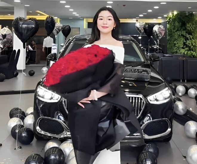Con gái MC Quyền Linh mua xe hơi tiền tỷ ở tuổi 19.