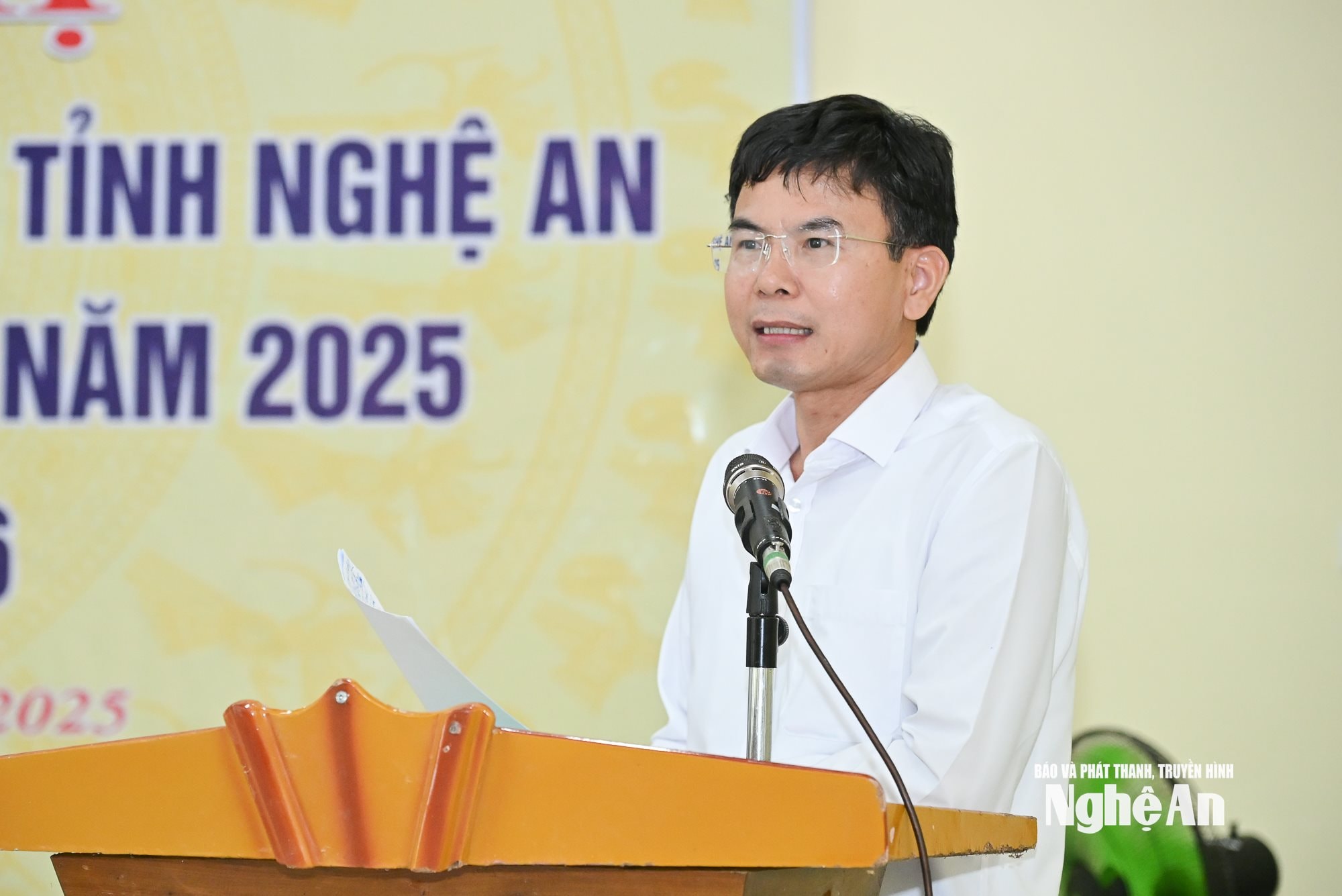 Tiếp xúc cử tri-14