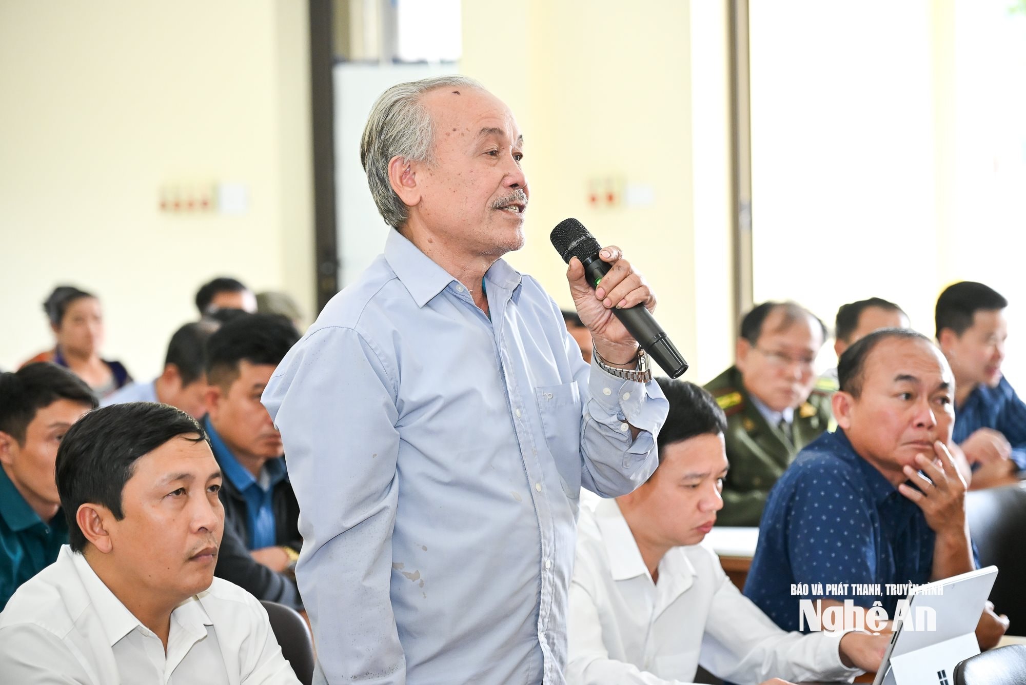 Tiếp xúc cử tri-2