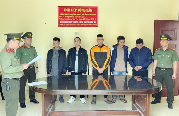 Bóc gỡ đường dây truyền bá văn hóa phẩm đồi trụy -0