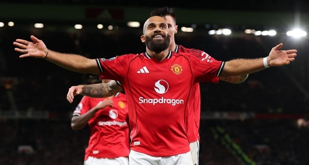 Bryan Mbeumo gây ấn tượng trong màu áo Manchester United.