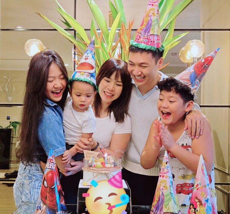 Mạnh Trường có 3 con đủ nếp, đủ tẻ.