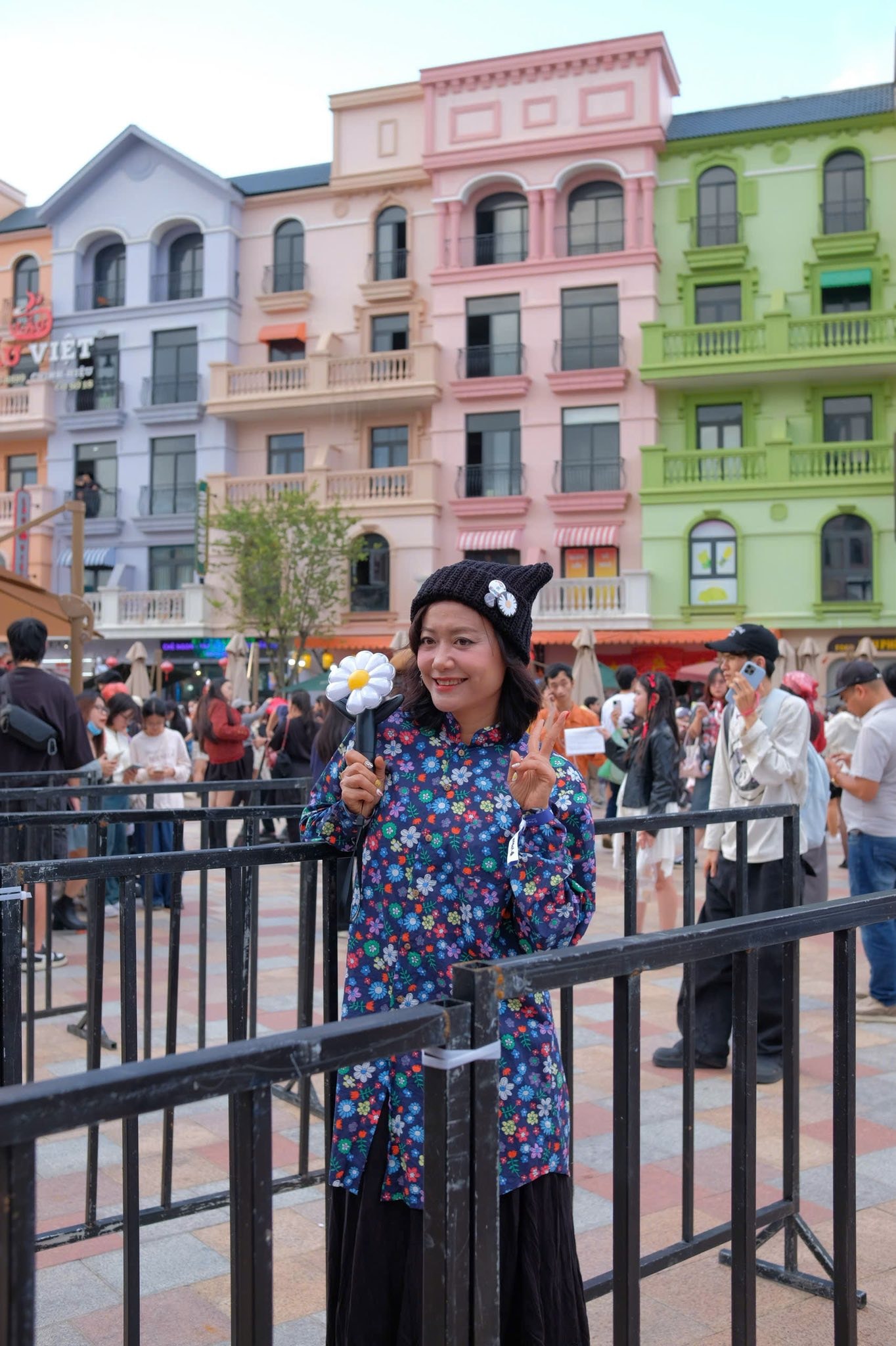 Nữ diễn viên Hồng Ánh chia sẻ về trải nghiệm đáng nhớ ở tuổi 49.