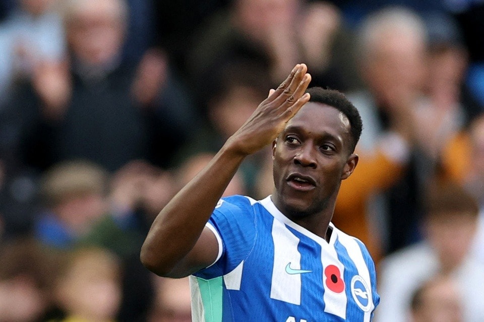 Welbeck bất ngờ bị gạch tên.