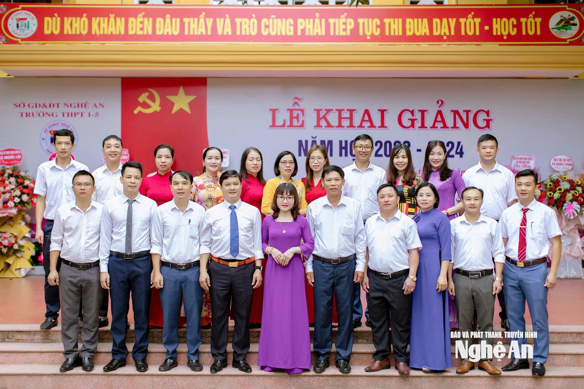 Các giáo viên của nhà trường