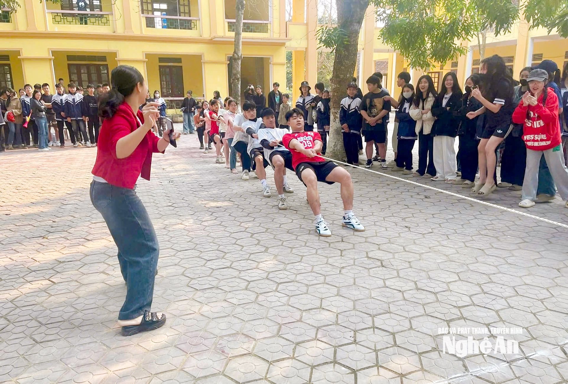 Giải thể thao cho học sinh