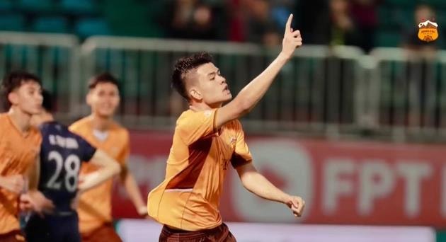 Quang Kiệt tỏa sáng đúng lúc.