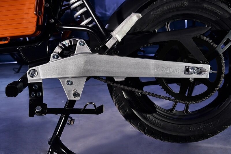 Xe máy điện Dat Bike Weaver++ sạc nhanh 20 phút đi 100 km, sức mạnh