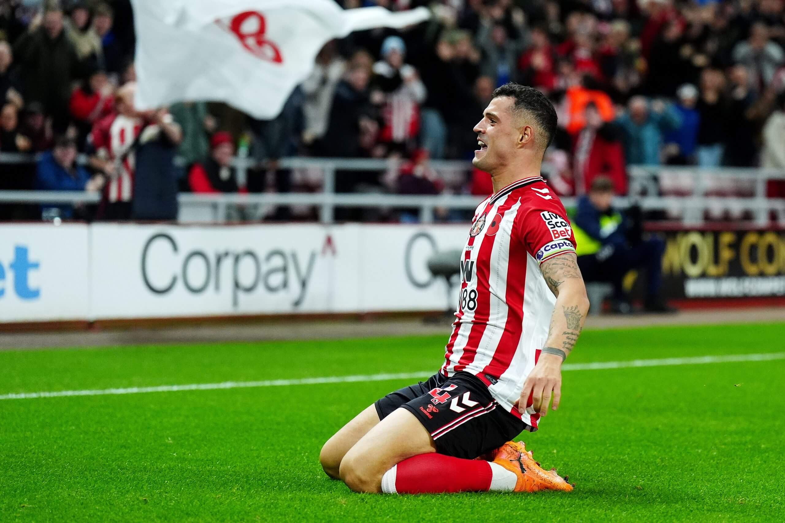 Xhaka đang viết tiếp những chương cuối đầy rực rỡ cùng Sunderland