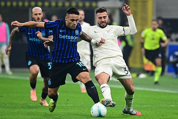 Lazio không thể tạo nên bất ngờ trước Inter Milan.