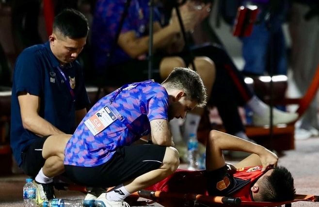 Thành Trung tái phát chấn thương.