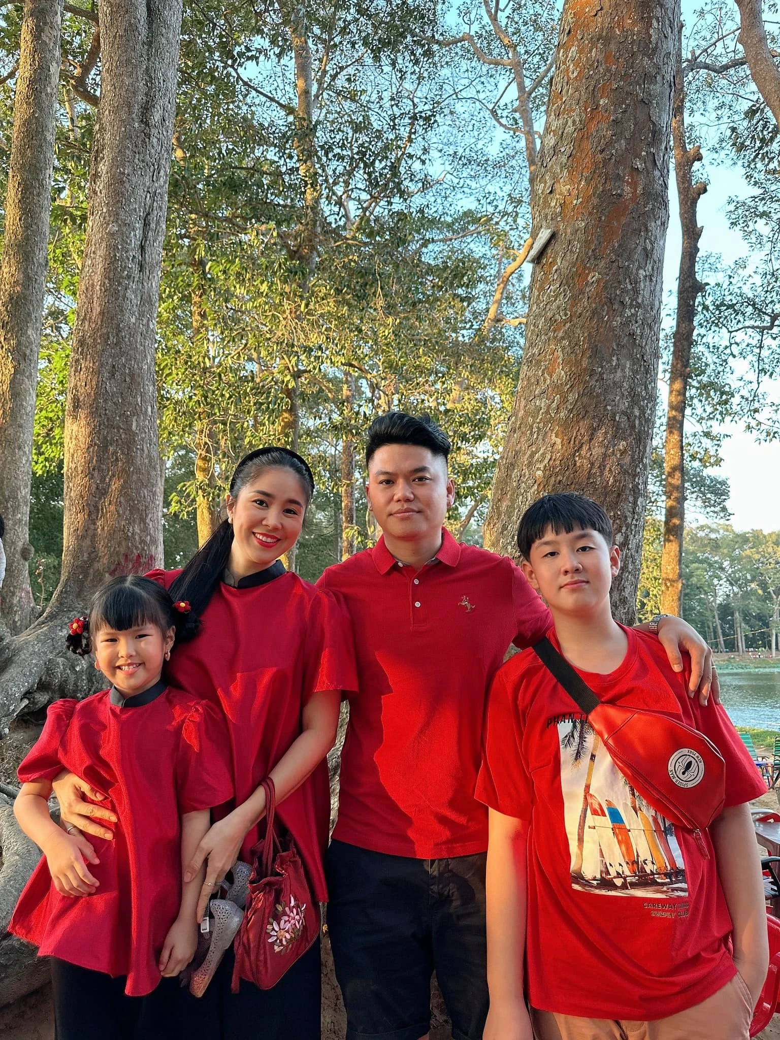 Trung Kiên chăm sóc Cà Pháo như con ruột, đôi khi tỏ ra nghiêm khắc.