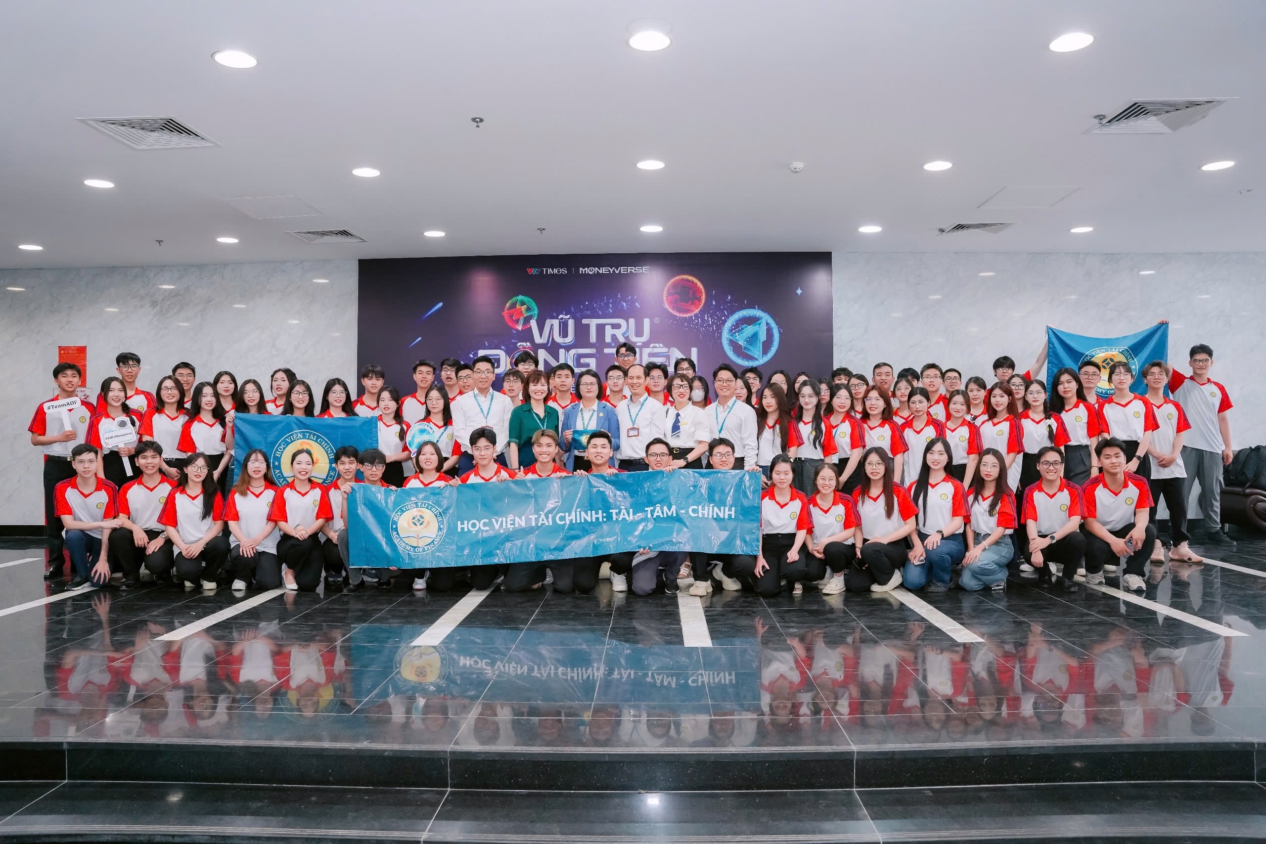 Nữ sinh Học viện Tài chính lội ngược dòng giành tấm vé vào vòng Chung kết The Moneyverse 2025 - Ảnh 6.