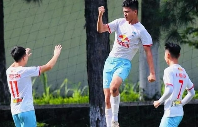 Đinh Quang Kiệt có thể hình cực kỳ ấn tượng.