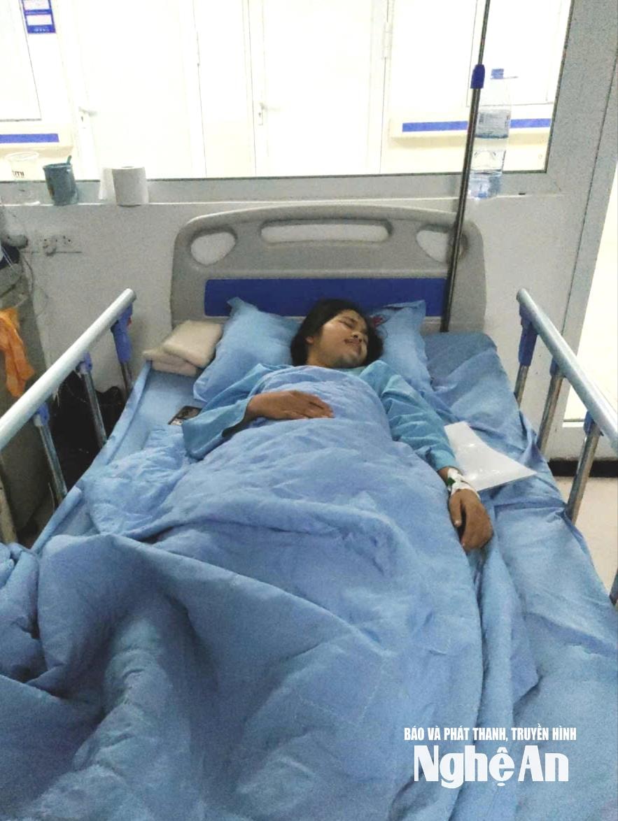 Nguyen Thi Hoai efter operation på sjukhuset. Foto: GĐCC