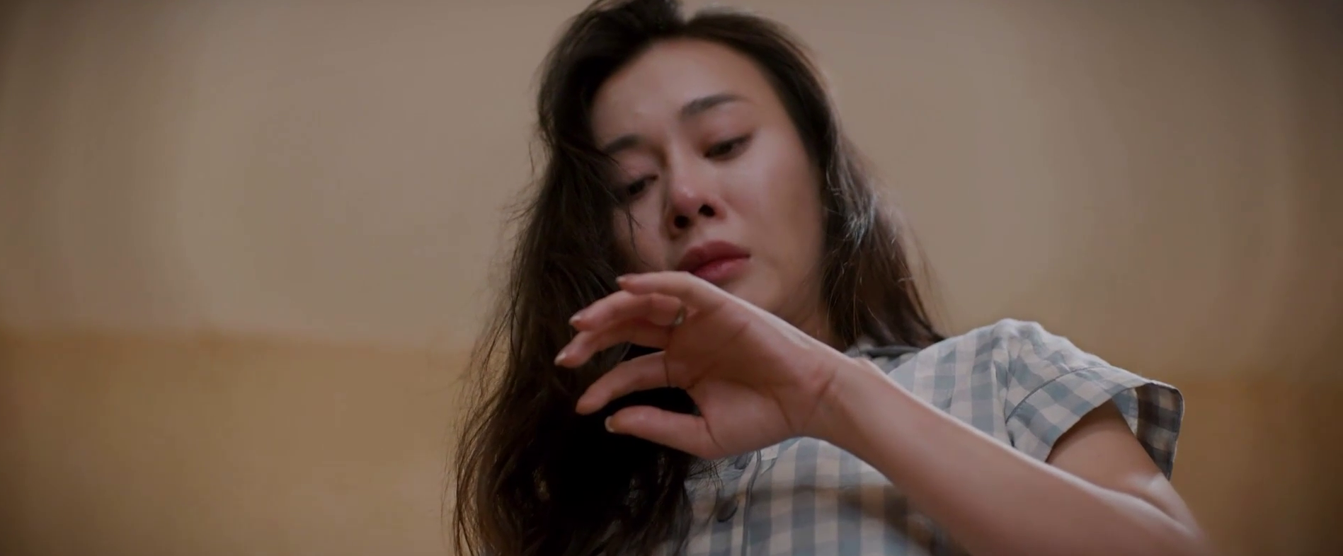 Mỹ Anh tháo nhẫn cưới, quyết định chấm dứt hôn nhân.