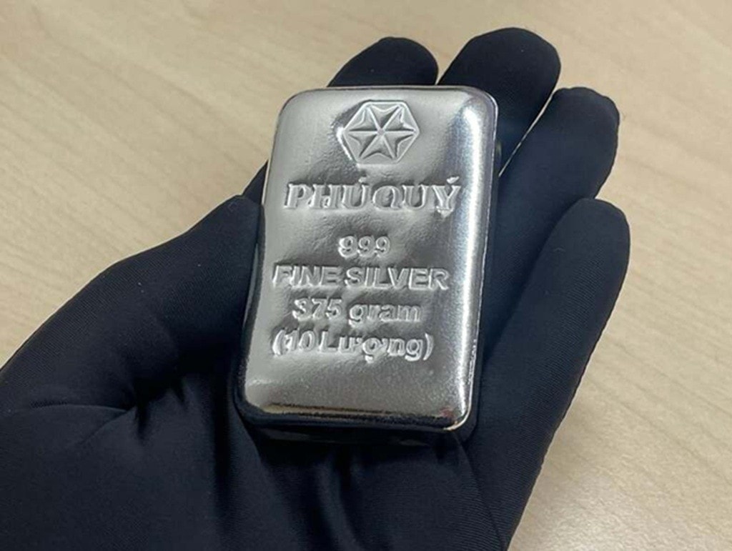 Giá bạc hôm nay 13/11/2025: Bạc Phú Quý tăng lên đỉnh 1 tháng