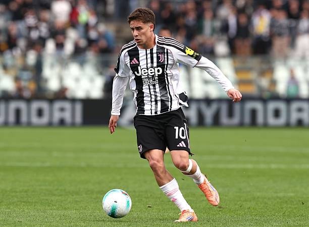 Yildiz và Juventus chưa thể tìm ra tiếng nói chung.