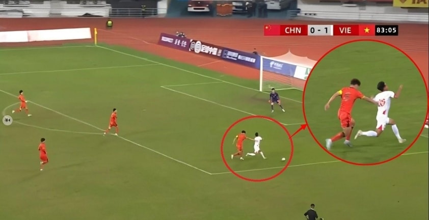 Chấp cả trọng tài và quả 11m, U22 Việt Nam vẫn quật ngã Trung Quốc 740148