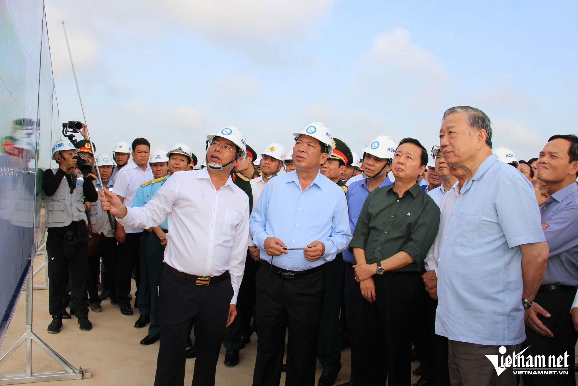 W-tong bi thu to lam (1).jpg