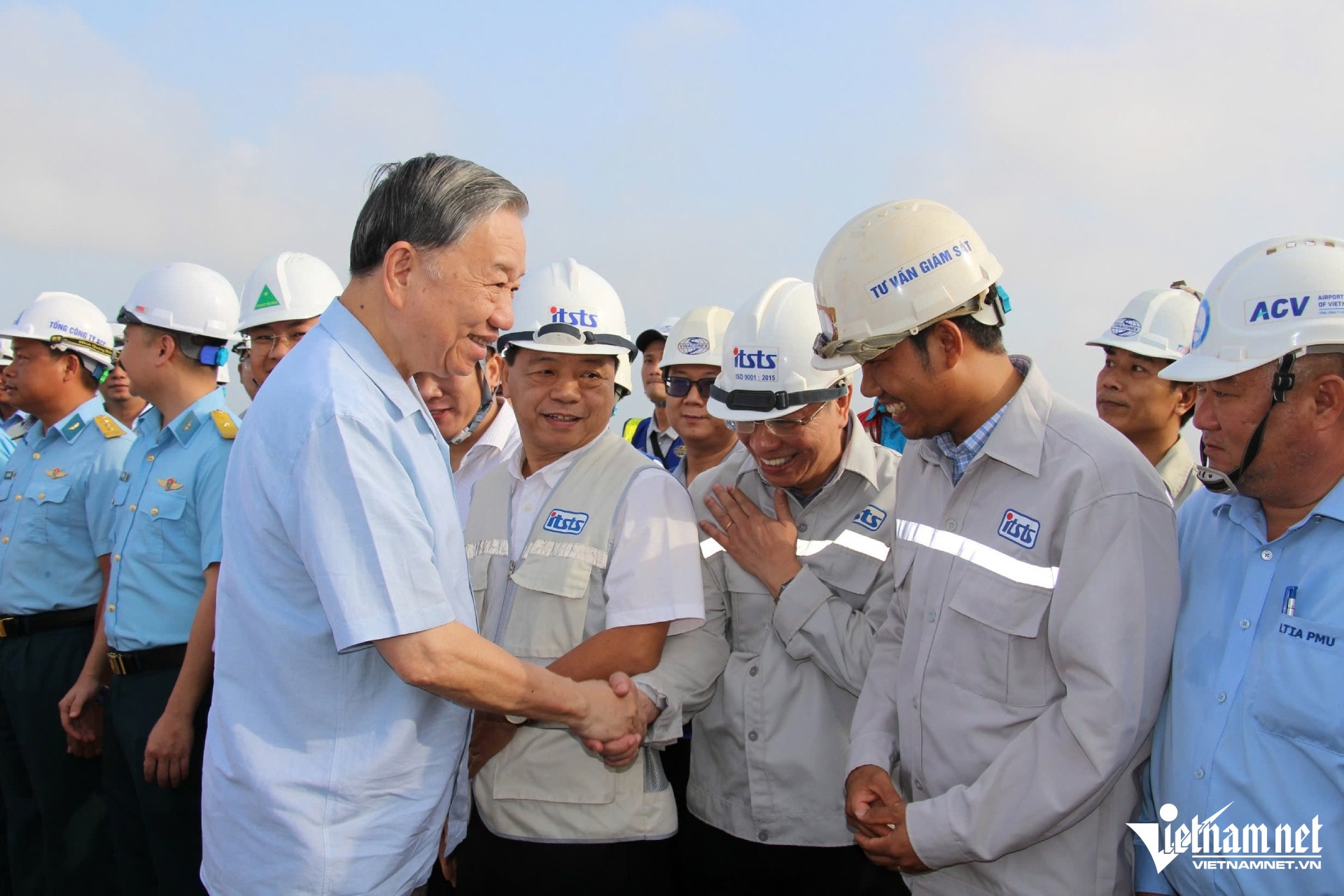 W-tong bi thu to lam (2).jpg