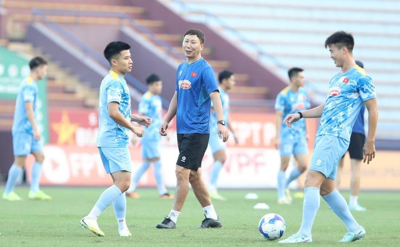 HLV Kim Sang Sik cần có giải pháp để tránh phụ thuộc vào Xu�E2n Son.