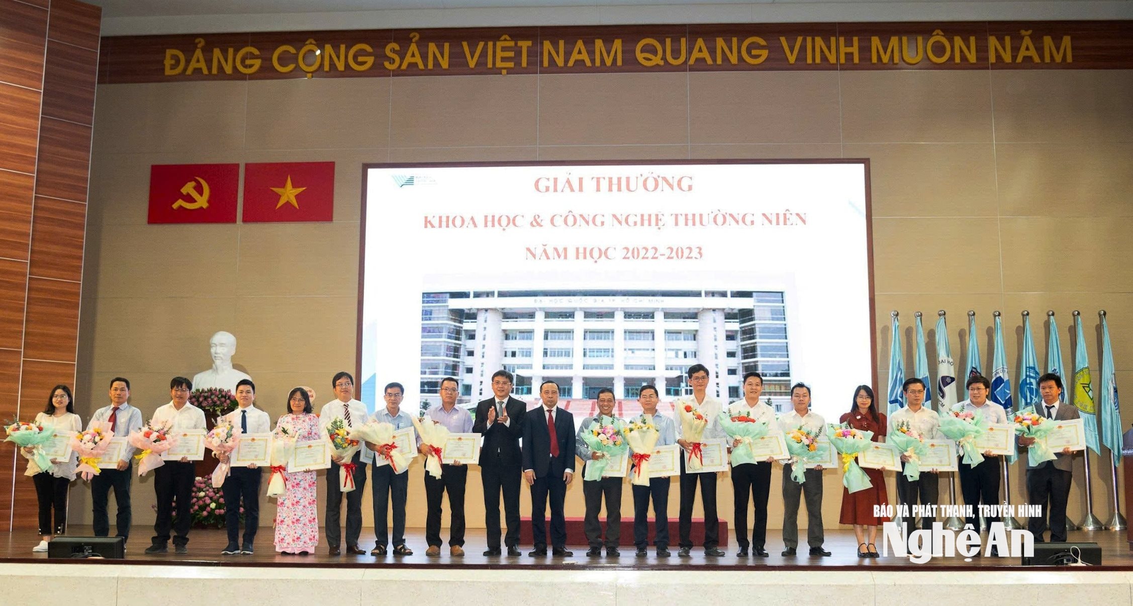 Giải thường công bố khoa học xuất sắc 2023 - Đại học Quốc gia TP Hồ Chí Minh.