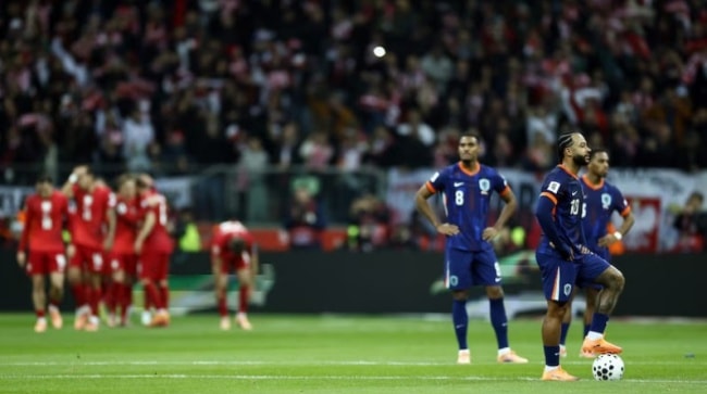 Ba Lan là đội mở tỷ số trước.