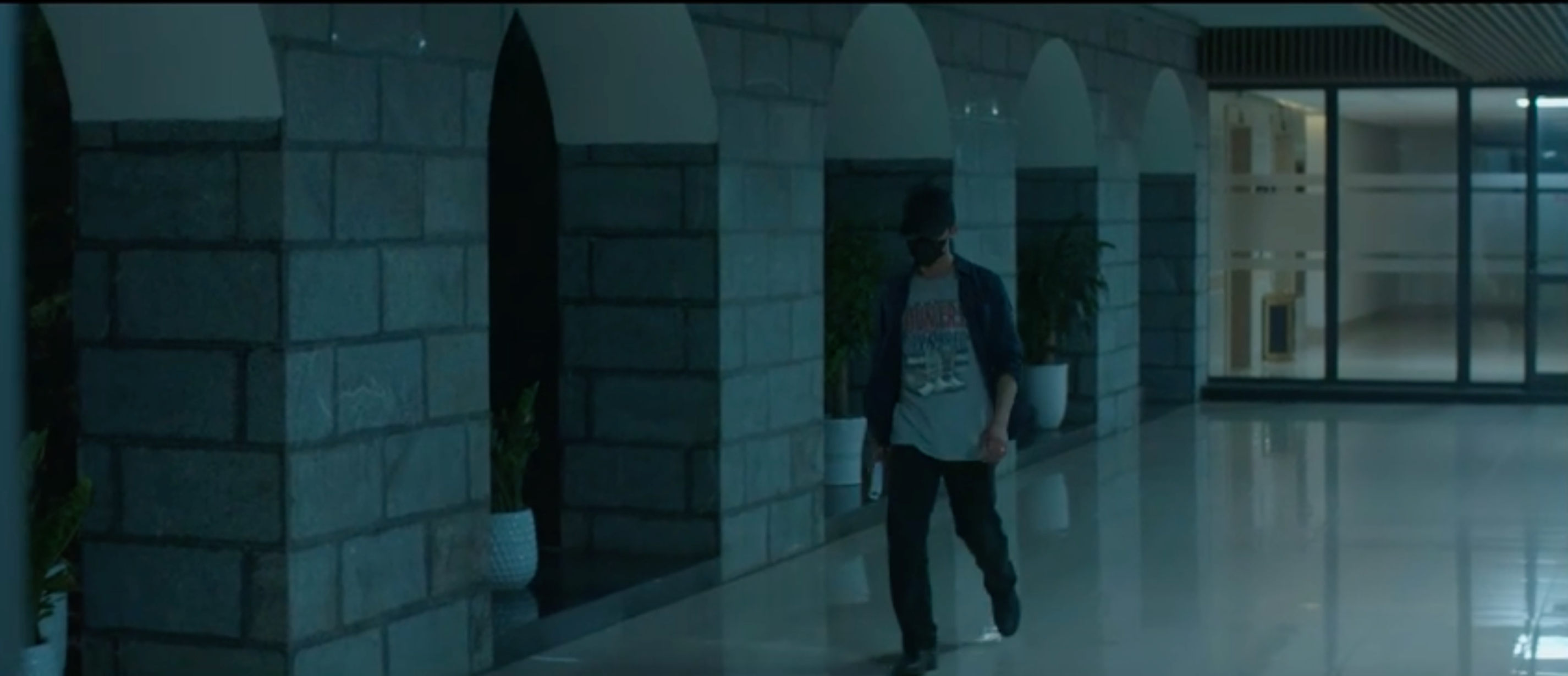 Lằn ranh - Tập 11: Mắt xích A Hồng khiến chuyên án ở Việt Đông đổi chiều- Ảnh 5.