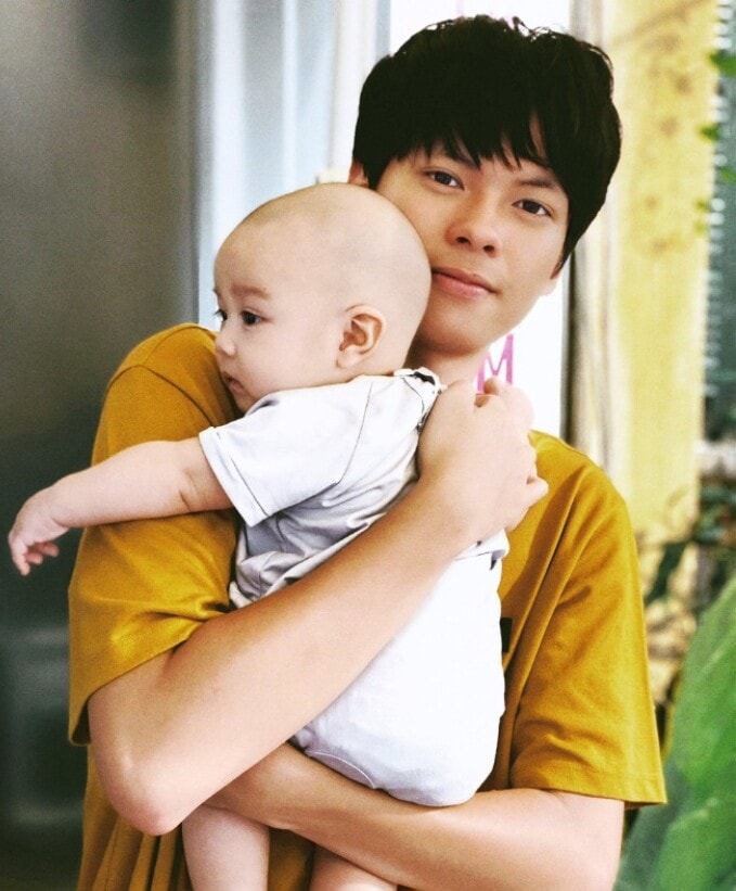 Con trai NSND Trần Lực sở hữu ngoại hình điển trai ở tuổi 17.