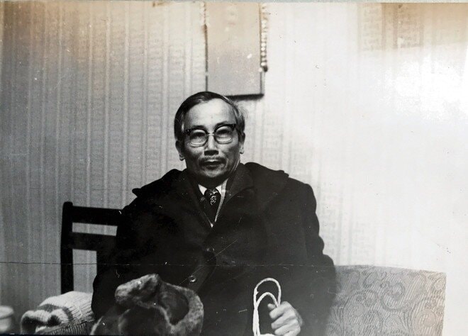 Ông là người thầy đáng kính trong lòng nhiều thế hệ học trò.