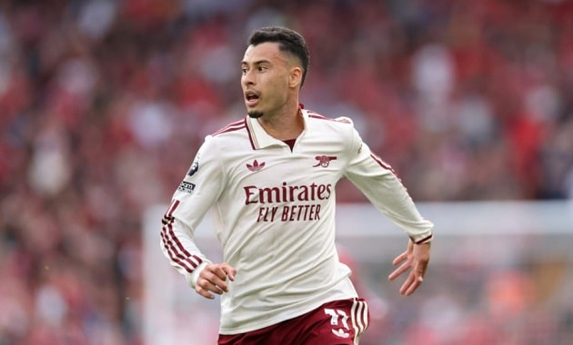 Chấn thương của Martinelli mở ra cơ hội cho Trossard.