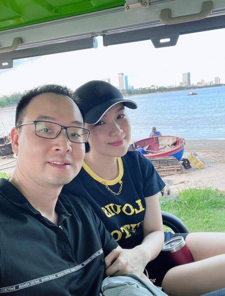 Sau khi kết hôn, Thùy Lâm tập trung vào chuyện chăm sóc gia đình, kinh doanh riêng.