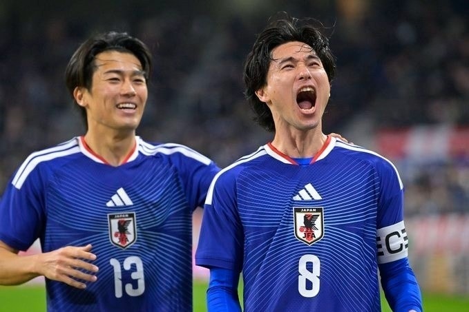 Nhật Bản đánh bại Ghana.