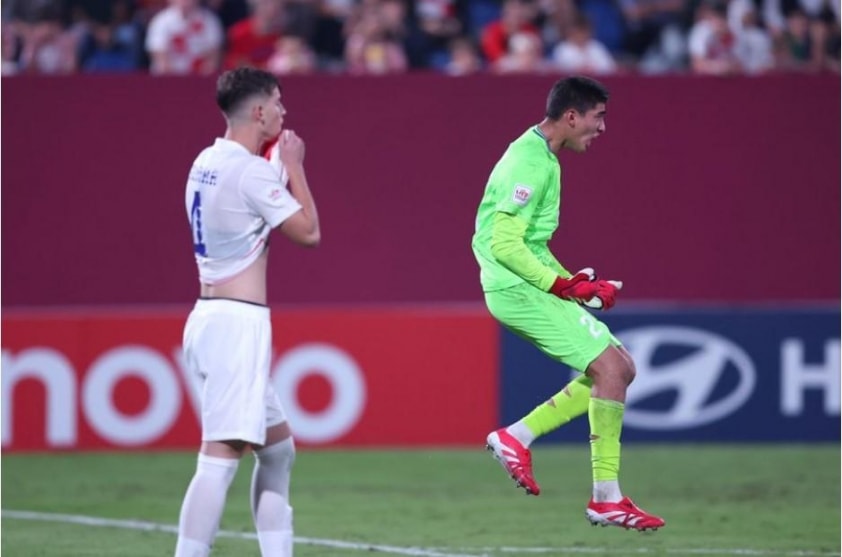 Uzbekistan tạo địa chấn, loại Croatia ở VCK World Cup 742229