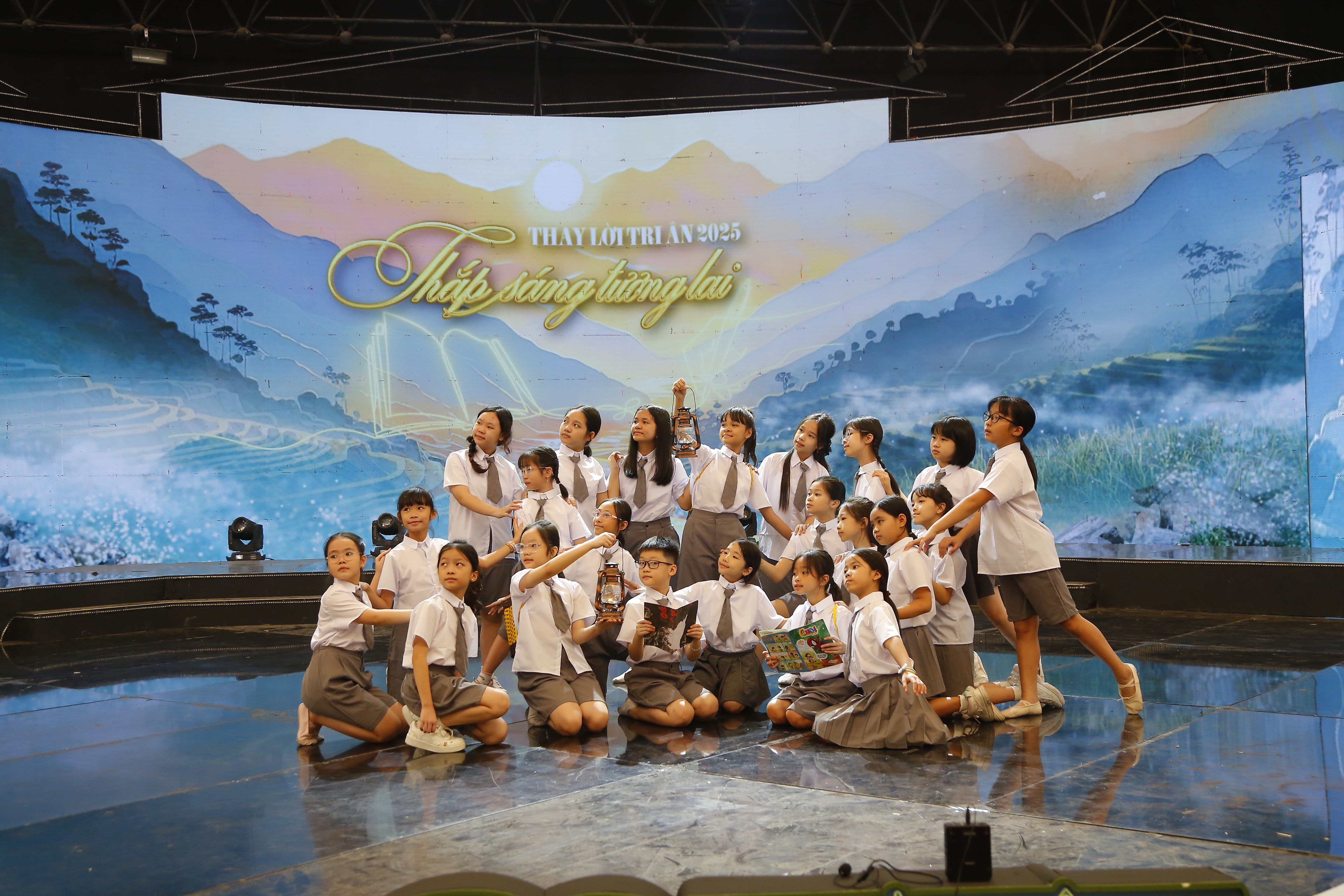Tổng duyệt Thay lời tri ân 2025: Sẵn sàng cho ‘bản giao hưởng’ tri ân thầy cô- Ảnh 4.