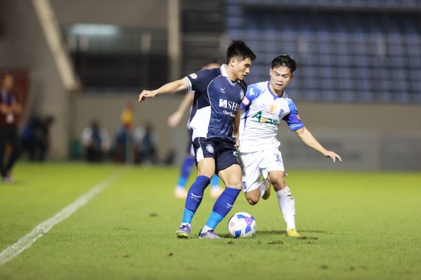 Trực tiếp SLNA vs SHB Đà Nẵng, 18h00 hôm nay 16/11 742215