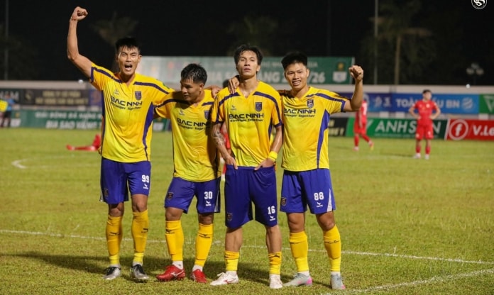 Đội bóng của HLV Park Hang Seo liên tục bất bại ở giải hạng Nhất