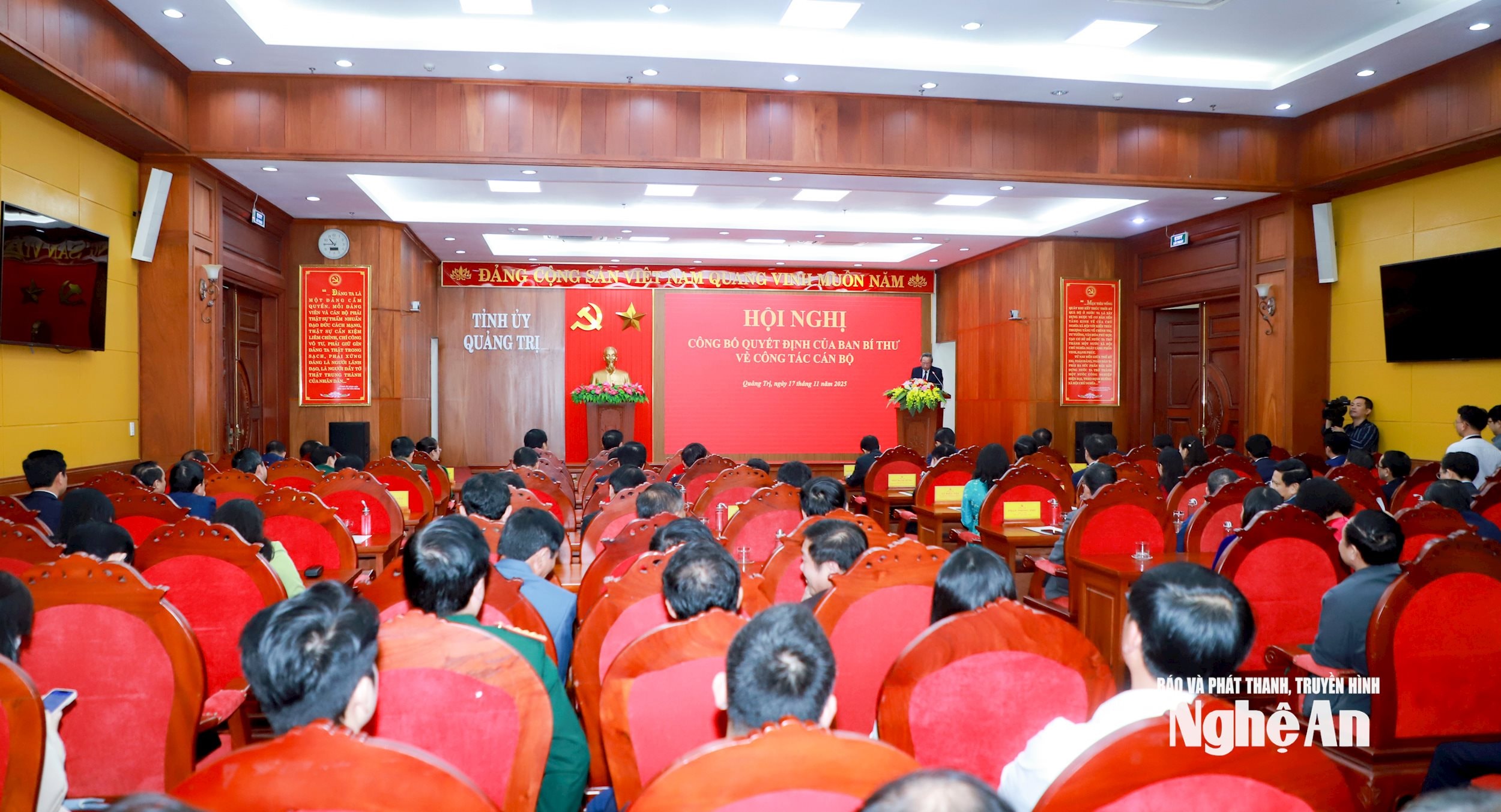 Quang cảnh Lễ công bố Quyết định của Ban Bí thư về công tác cán bộ do Tỉnh ủy Quảng Trị tổ chức. Ảnh: Thành Duy