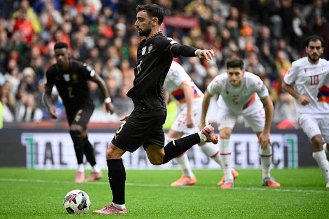 Bruno Fernandes là một trong số những cầu thủ Bồ Đào Nha chơi hay ở trận này