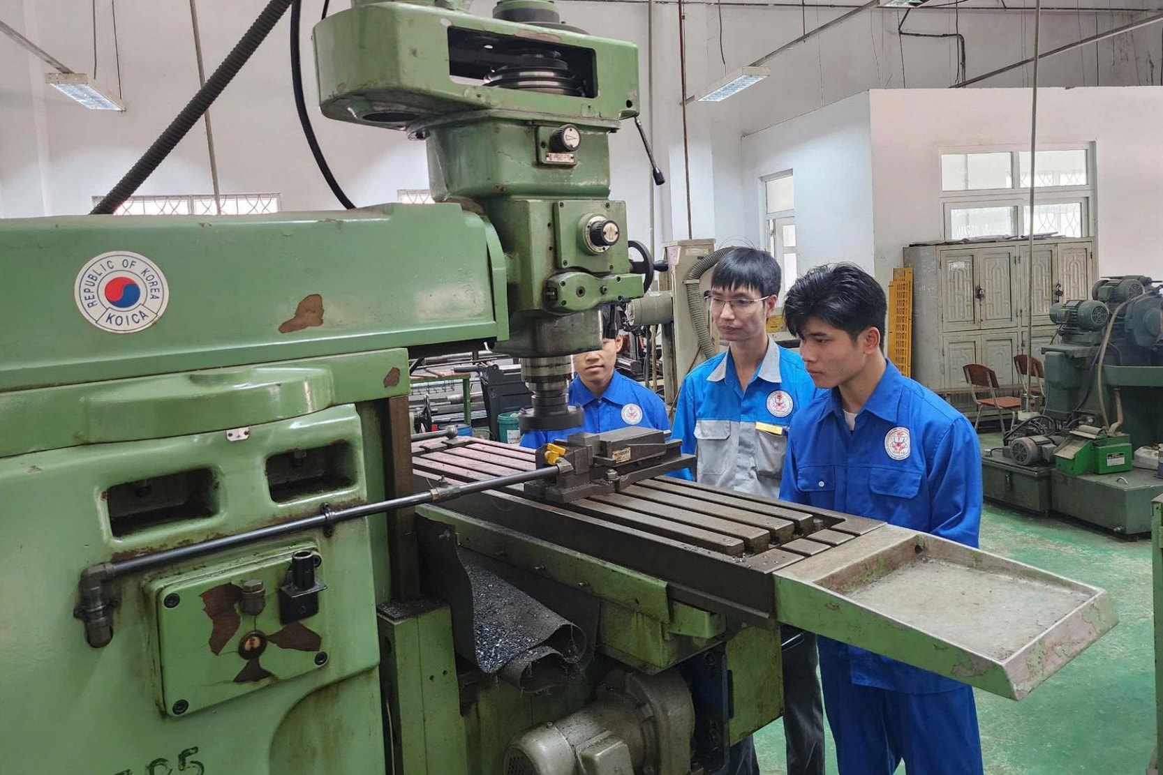 ນັກສຶກສາອາດີດເມືອງ Ky Son ຮຽນຢູ່ວິທະຍາໄລເຕັກນິກອຸດສາຫະກຳຫວຽດນາມ - ສເກົາຫຼີ