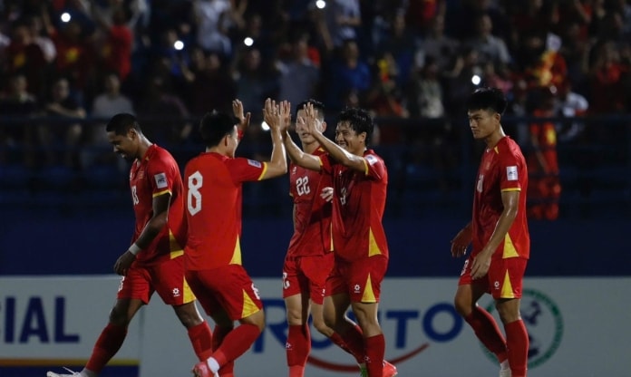 ĐT Việt Nam nhận tin kém vui trên BXH FIFA