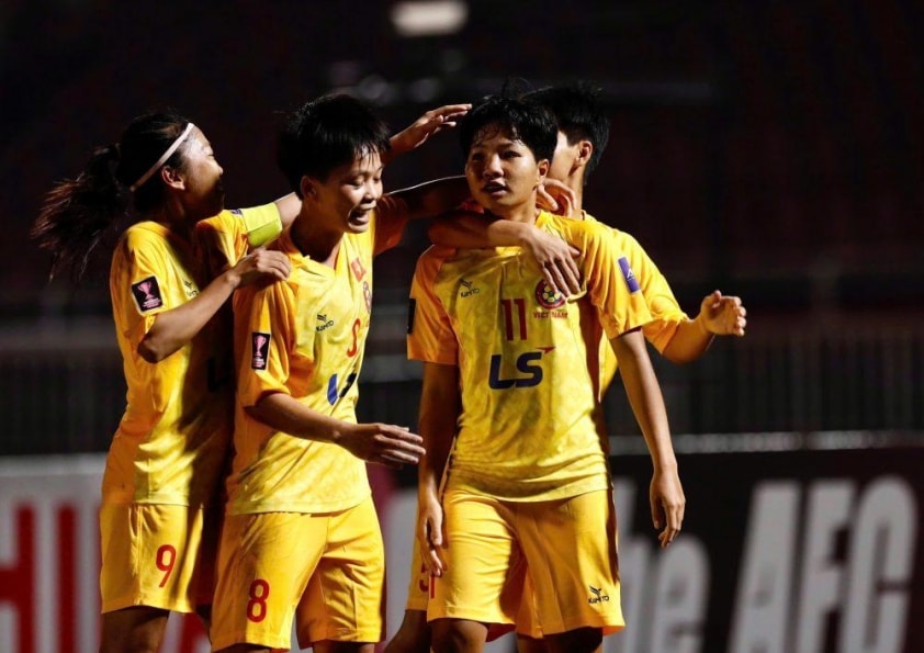 Vào tứ kết châu Á, đội Huỳnh Như được thưởng khủng 742951