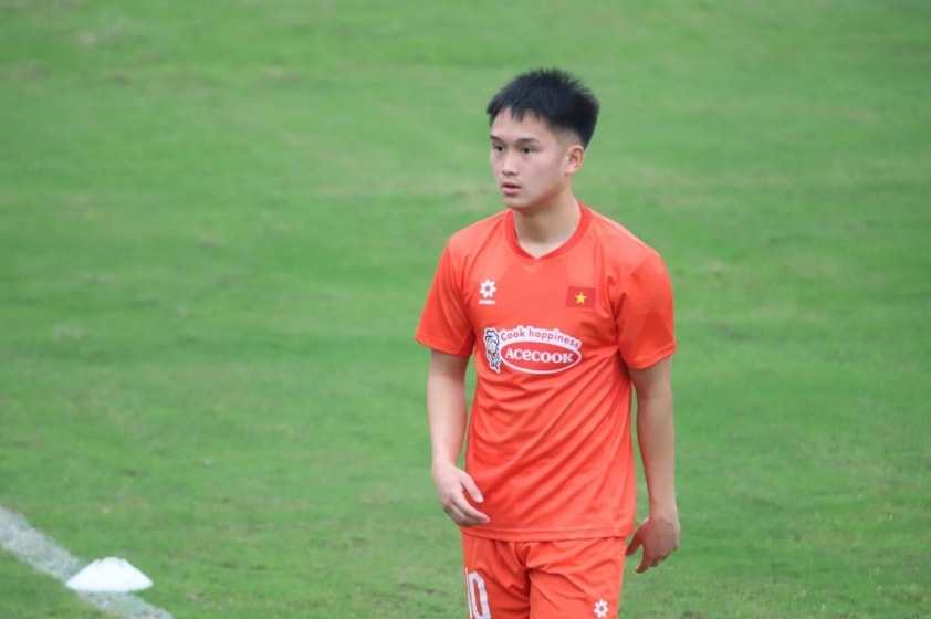 Bị U22 Việt Nam ngó lơ, Việt kiều châu Âu không ngừng ghi bàn 742465