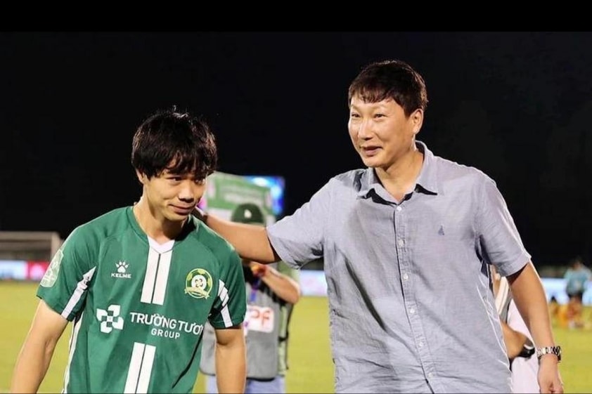 Công Phượng liên tục báo tin kém vui cho HLV Kim Sang Sik 716155
